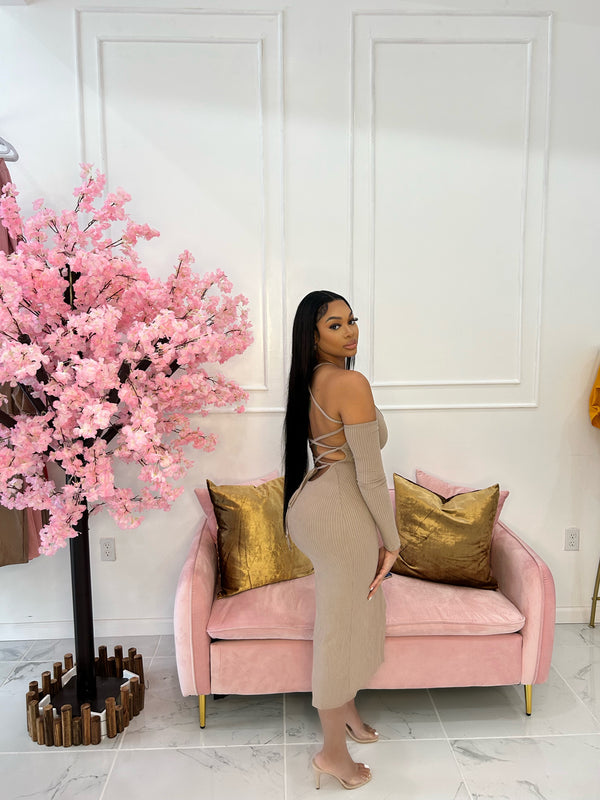 Lola dress beige